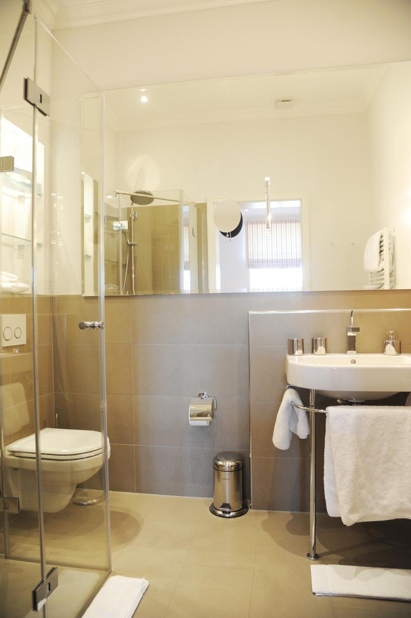 Hotel Ole Liese Panker Bagian luar foto