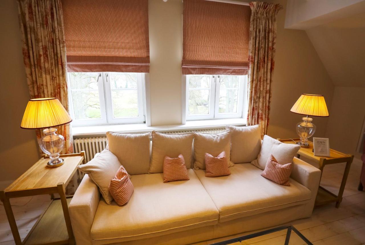Hotel Ole Liese Panker Bagian luar foto