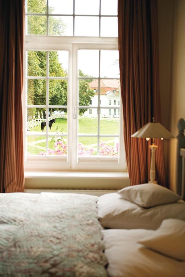 Hotel Ole Liese Panker Bagian luar foto